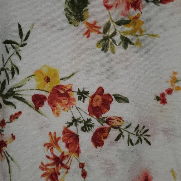 Floral Tee Shirt - Picture 2 of 4